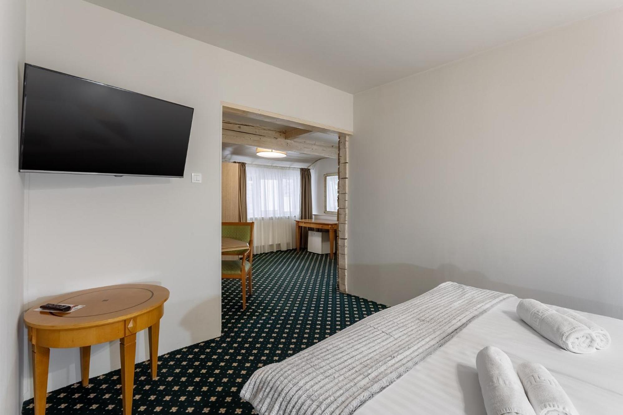 Genesis By Eden Hotel Predeal Exterior photo